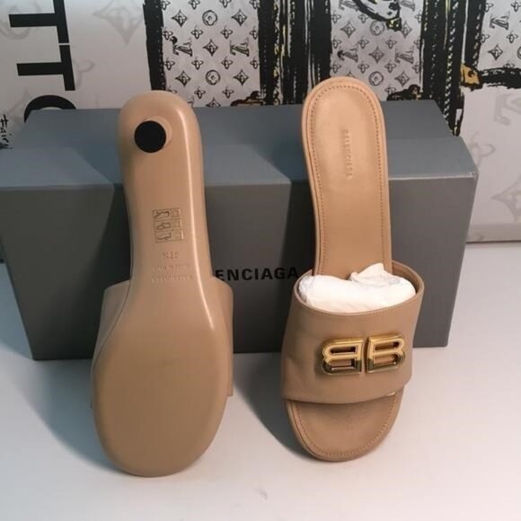 New Authentic Balenciaga BB Logo Leather Mules – Nude/Beige - Picture 11 of 11